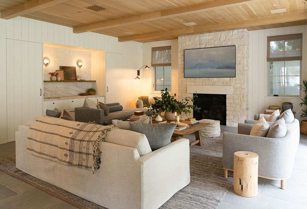 Great room and bar in a custom home by RJ Smith Construction